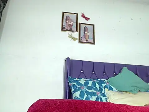 Snapshot of KandyHot_ chatting on February 5, 2026, 1:12 am KandyHot online show from February 5, 2026, 1:12 am