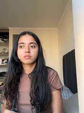 Snapshot of ViolettaSummer chatting on June 30, 2026, 8:20 pm ViolettaSummer online show from June 30, 2026, 8:20 pm