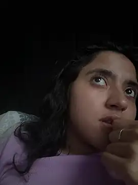 Snapshot of ViolettaSummer chatting on July 17, 2026, 9:01 pm ViolettaSummer online show from July 17, 2026, 9:01 pm