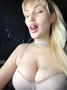 Snapshot of Freya_Milf chatting on November 29, 2025, 1:22 pm Freya Milf online show from November 29, 2025, 1:22 pm