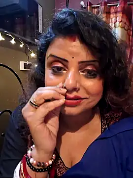 Snapshot of Maaya66 chatting on January 29, 2025, 5:35 pm Maaya66 online show from January 29, 2025, 5:35 pm