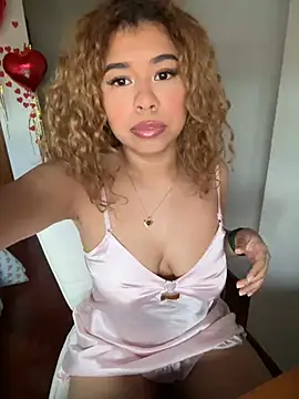 Snapshot of LEONCITA_ chatting on February 17, 2025, 7:58 am LEONCITA online show from February 17, 2025, 7:58 am