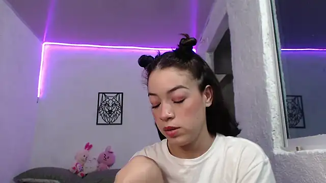 Snapshot of Caribbean_beauty_ chatting on May 27, 2026, 10:28 pm Caribbean beauty online show from May 27, 2026, 10:28 pm