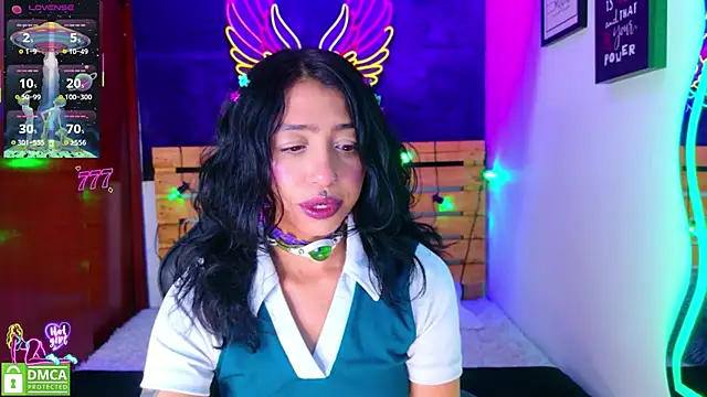 REDHOTTER  online show from April 15, 2026, 7:51 pm