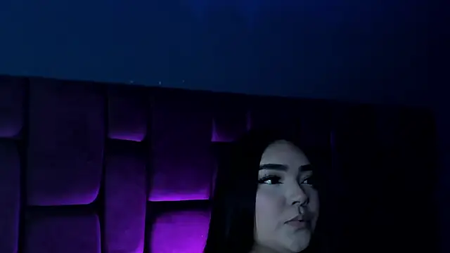 little lissiee online show from March 21, 2025, 7:02 pm