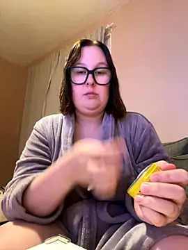 Misssmilf online show from November 4, 2025, 6:44 pm