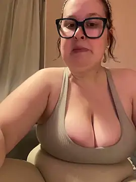 Misssmilf online show from November 11, 2025, 6:14 pm
