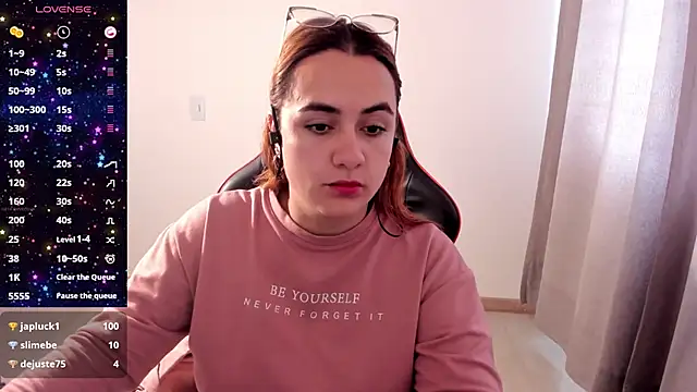 maryluna95 online show from November 5, 2025, 5:05 pm