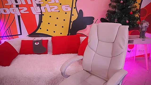 Snapshot of CoolTatis chatting on December 22, 2025, 9:20 am CoolTatis online show from December 22, 2025, 9:20 am