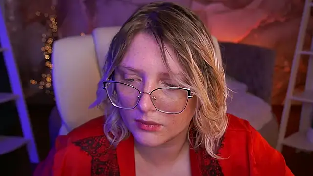 Snapshot of CoolTatis chatting on March 3, 2026, 6:53 am CoolTatis online show from March 3, 2026, 6:53 am