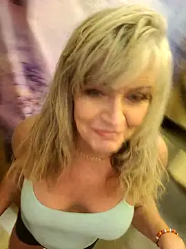 annika lately online show from November 28, 2025, 10:32 pm