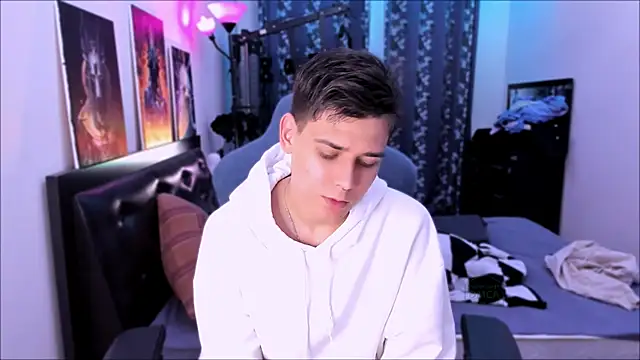 Snapshot of Foxicfu chatting on September 28, 2025, 2:13 pm Foxicfu online show from September 28, 2025, 2:13 pm