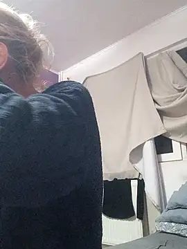 Snapshot of BritneyHudson chatting on February 3, 2026, 2:21 am BritneyHudson online show from February 3, 2026, 2:21 am