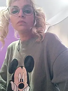 Snapshot of BritneyHudson chatting on February 2, 2026, 2:16 pm BritneyHudson online show from February 2, 2026, 2:16 pm