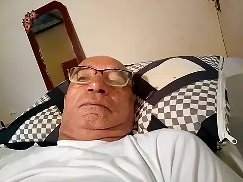 sincuenton24cmts online show from September 15, 2025, 12:27 pm