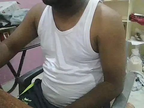 Snapshot of ITGuyhyd chatting on January 11, 2026, 12:39 am ITGuyhyd online show from January 11, 2026, 12:39 am