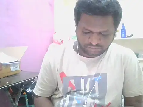 Snapshot of ITGuyhyd chatting on February 14, 2026, 6:08 pm ITGuyhyd online show from February 14, 2026, 6:08 pm