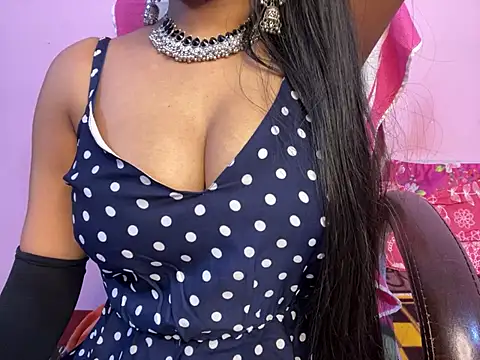 Snapshot of roshni-5 chatting on February 11, 2025, 3:08 am roshni-5 online show from February 11, 2025, 3:08 am