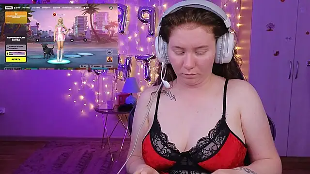D0nna  online show from July 3, 2026, 7:31 pm
