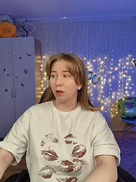 D0nna  online show from February 14, 2026, 8:09 pm