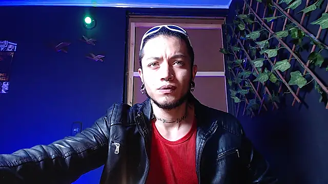 Snapshot of Dicaprioo_ chatting on October 21, 2025, 3:28 am Dicaprioo online show from October 21, 2025, 3:28 am