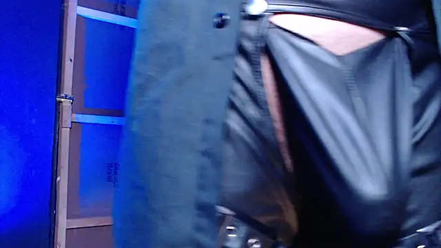 Snapshot of Dicaprioo_ chatting on November 22, 2025, 6:56 am Dicaprioo online show from November 22, 2025, 6:56 am