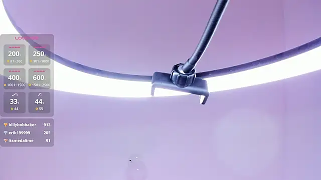 Snapshot of Emily_roux chatting on March 22, 2025, 11:53 pm Emily roux online show from March 22, 2025, 11:53 pm