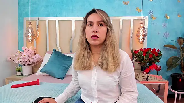 Snapshot of RubbyTaylor chatting on February 17, 2026, 2:36 pm RubbyTaylor online show from February 17, 2026, 2:36 pm