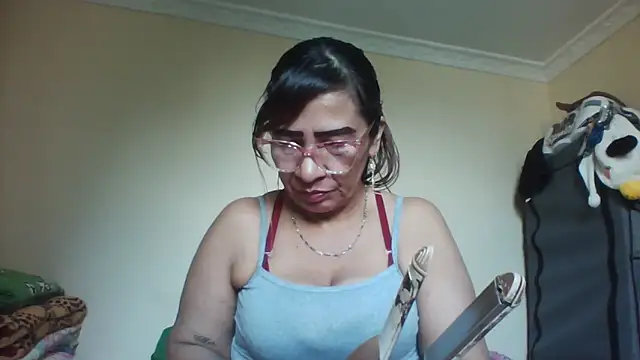 Snapshot of LITLESTAR chatting on February 15, 2025, 7:39 pm LITLESTAR online show from February 15, 2025, 7:39 pm