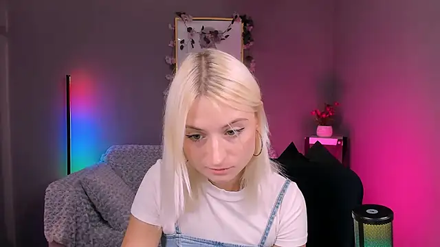 Snapshot of melisa_white1 chatting on September 10, 2025, 7:02 pm melisa white1 online show from September 10, 2025, 7:02 pm