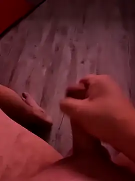 Szeltolo001 online show from November 24, 2025, 3:06 am