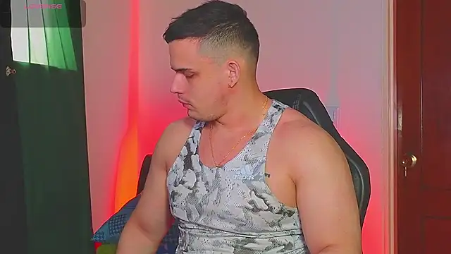 Snapshot of Regansmiths chatting on November 13, 2025, 1:04 pm Regansmiths online show from November 13, 2025, 1:04 pm