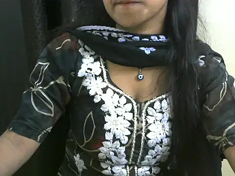 Snapshot of momo_lov chatting on September 26, 2025, 5:03 am momo lov online show from September 26, 2025, 5:03 am