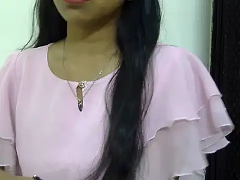 Snapshot of momo_lov chatting on March 11, 2025, 5:24 am momo lov online show from March 11, 2025, 5:24 am