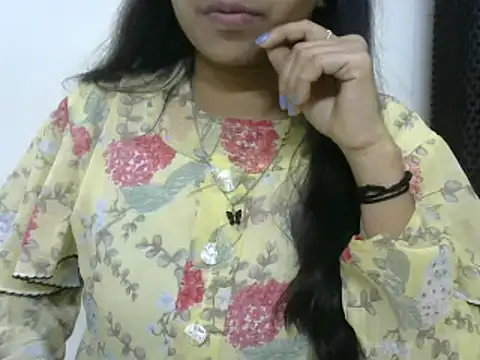Snapshot of momo_lov chatting on February 28, 2025, 9:15 am momo lov online show from February 28, 2025, 9:15 am