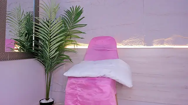 dahianthompson online show from March 6, 2025, 7:14 am