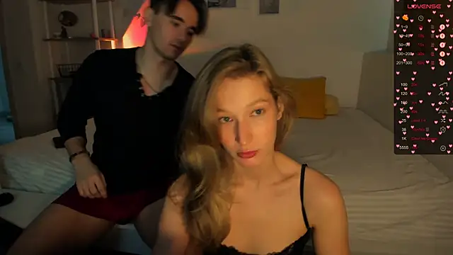 Snapshot of _Lora_Palmer chatting on February 12, 2025, 9:42 am Lora Palmer online show from February 12, 2025, 9:42 am