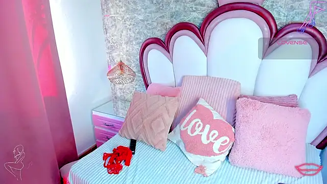 EmmaCrush online show from March 14, 2026, 9:21 pm