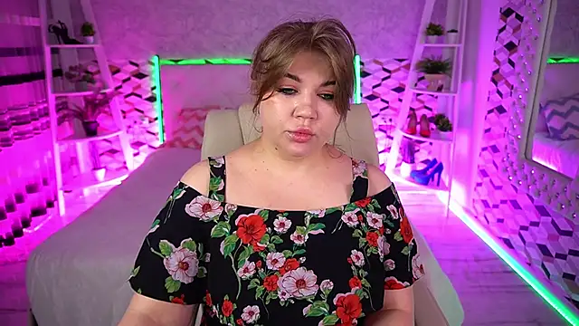 GabbieJay online show from June 21, 2026, 12:44 pm