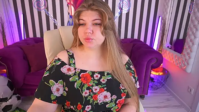 GabbieJay online show from July 4, 2026, 1:04 pm