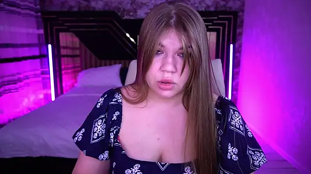 GabbieJay online show from July 9, 2026, 1:21 pm