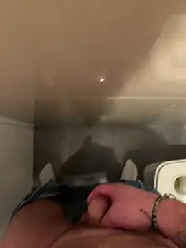 Snapshot of Rafal555578 chatting on January 11, 2025, 1:37 am Rafal555578 online show from January 11, 2025, 1:37 am