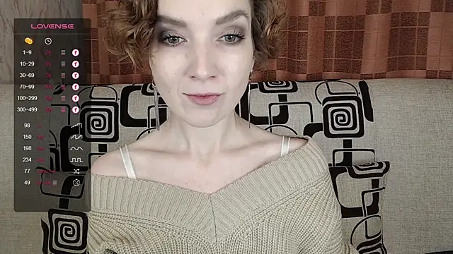 TinaWince online show from November 1, 2025, 4:52 am