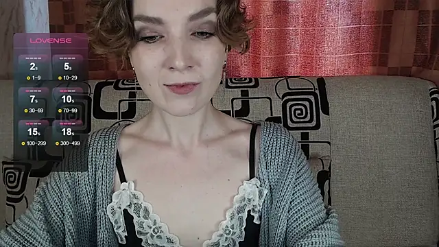 Snapshot of TinaWince chatting on May 9, 2026, 5:00 am TinaWince online show from May 9, 2026, 5:00 am