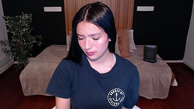 Snapshot of dafne_bss chatting on March 7, 2025, 5:40 am dafne bss online show from March 7, 2025, 5:40 am