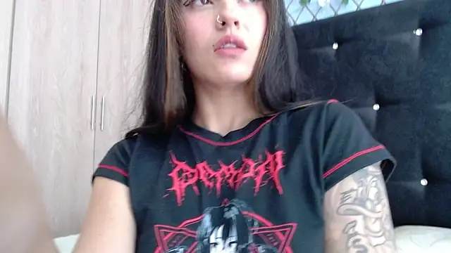 evatits 1 online show from April 9, 2026, 12:44 pm