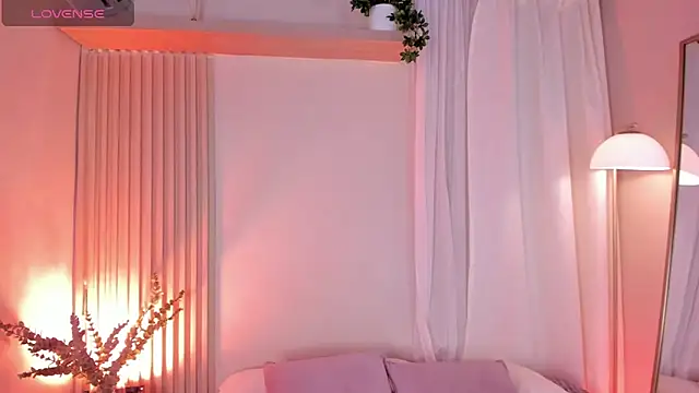 mara brooks online show from April 7, 2026, 11:06 pm