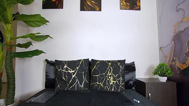 Snapshot of alex_noa chatting on February 17, 2026, 7:22 pm alex noa online show from February 17, 2026, 7:22 pm