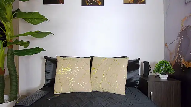 Snapshot of alex_noa chatting on February 21, 2026, 7:27 pm alex noa online show from February 21, 2026, 7:27 pm