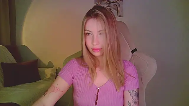 Snapshot of mia_raspberrie chatting on May 17, 2026, 9:26 pm mia raspberrie online show from May 17, 2026, 9:26 pm